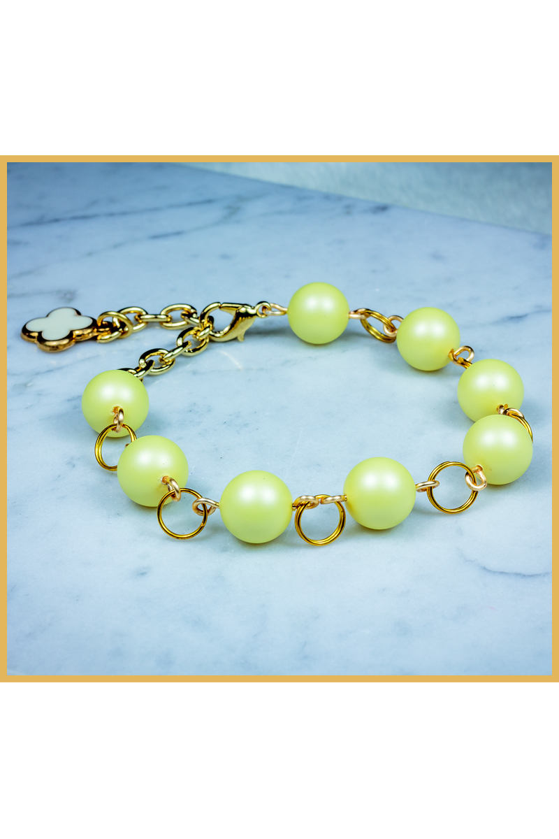Chunky Matte Yellow Simple Style Bracelet With Clover Charm